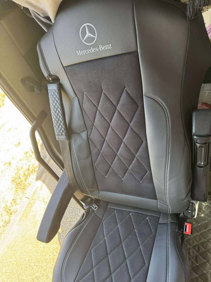 Coprisedili Mercedes Actros Mp4 / Mp5 - Alcantara traforata - immagine 8