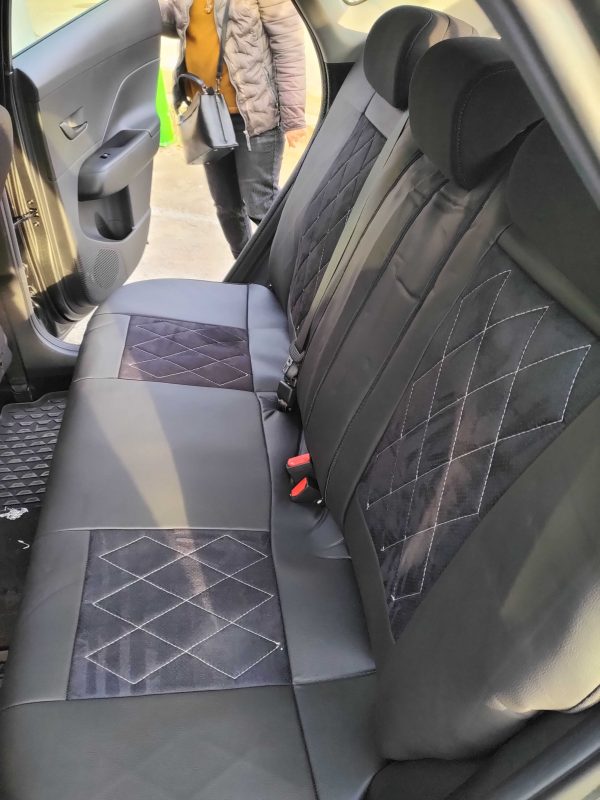 Coprisedili Hyundai Kona - alcantara traforata e ecopelle - immagine 12