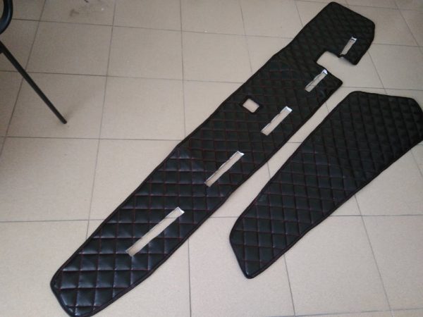 Rivestimento cruscotto in pelle per VOLVO (dupa 2013) Con sensore / Nero