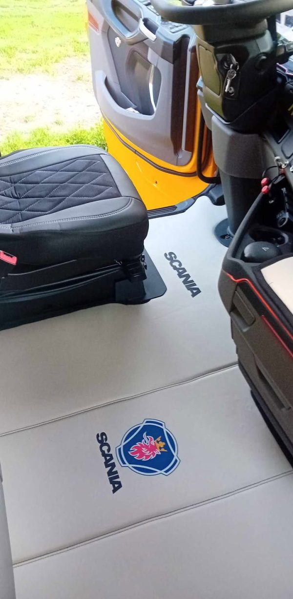 Tappetini in pelle per SCANIA S - Pelle liscia beige